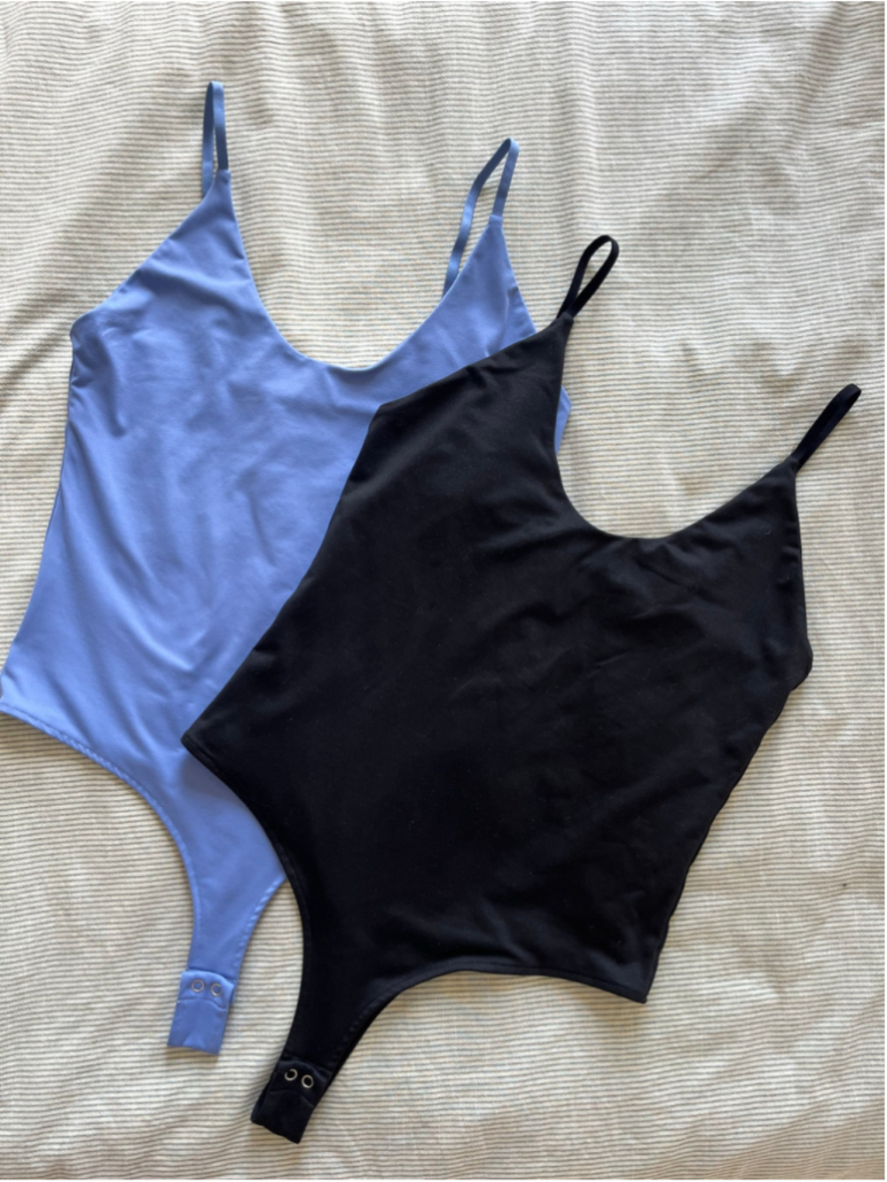 Set of 2 REORIA Bodysuits Scoopneck Plunge Sleeveless Black and Light Blue